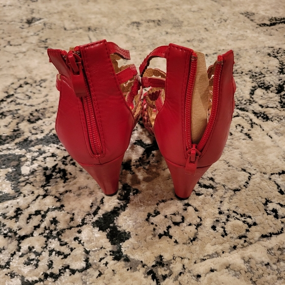 Ny vip women's red heels - Picture 4 of 6